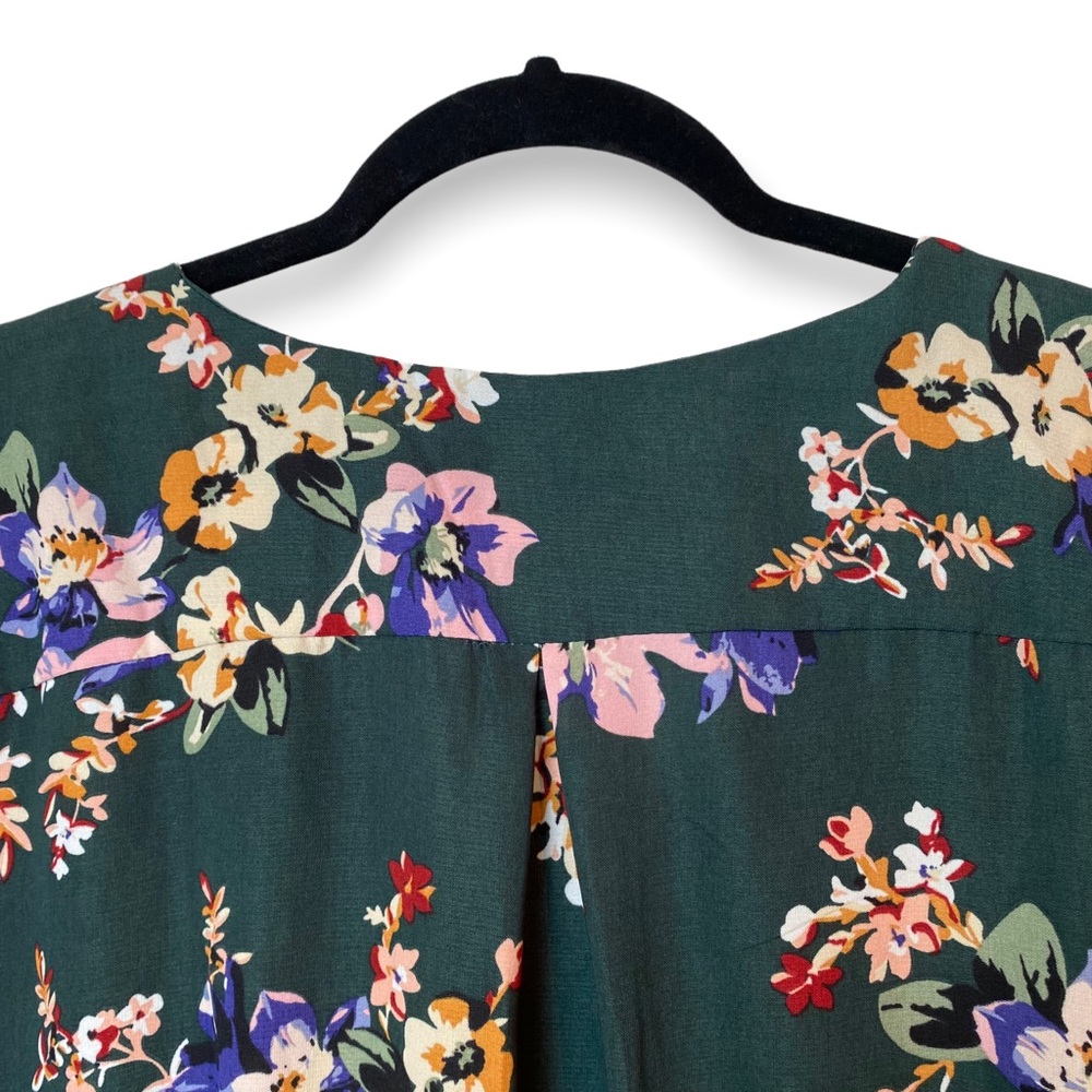 Floral Top - Picture 4 of 10